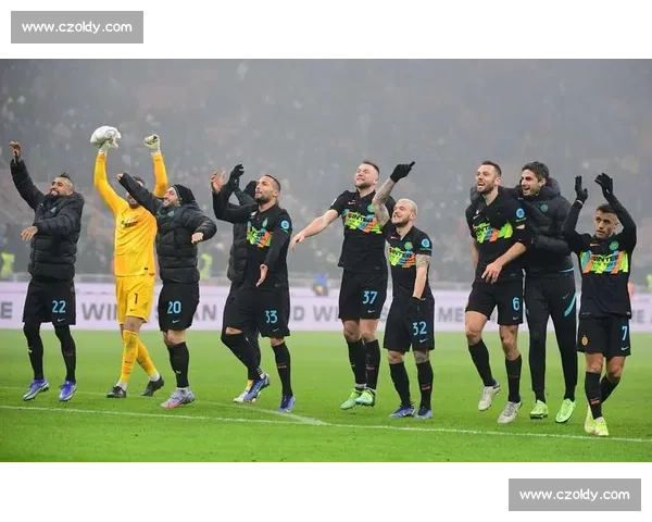 马拉加对阵皇马比赛录像回顾与关键瞬间全解析战术博弈与进球亮点解读 马拉加对阵皇马比赛录像回顾与关键瞬间全解析战术博弈与进球亮点解读